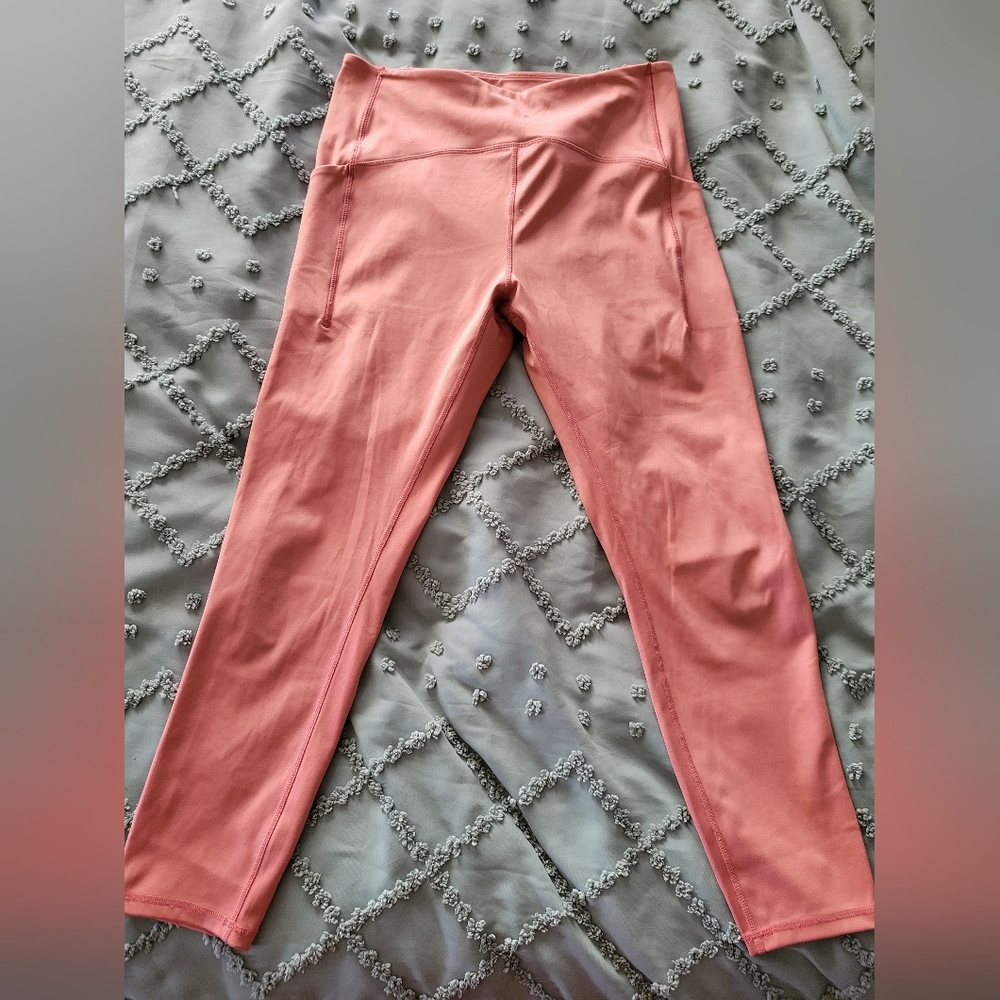 Salmon Colored Leggings with Pockets Sized XL